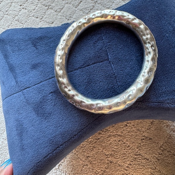 Silpada Heavy Oval Hammered Bangle Bracelet solid sterling silver - Picture 3 of 5
